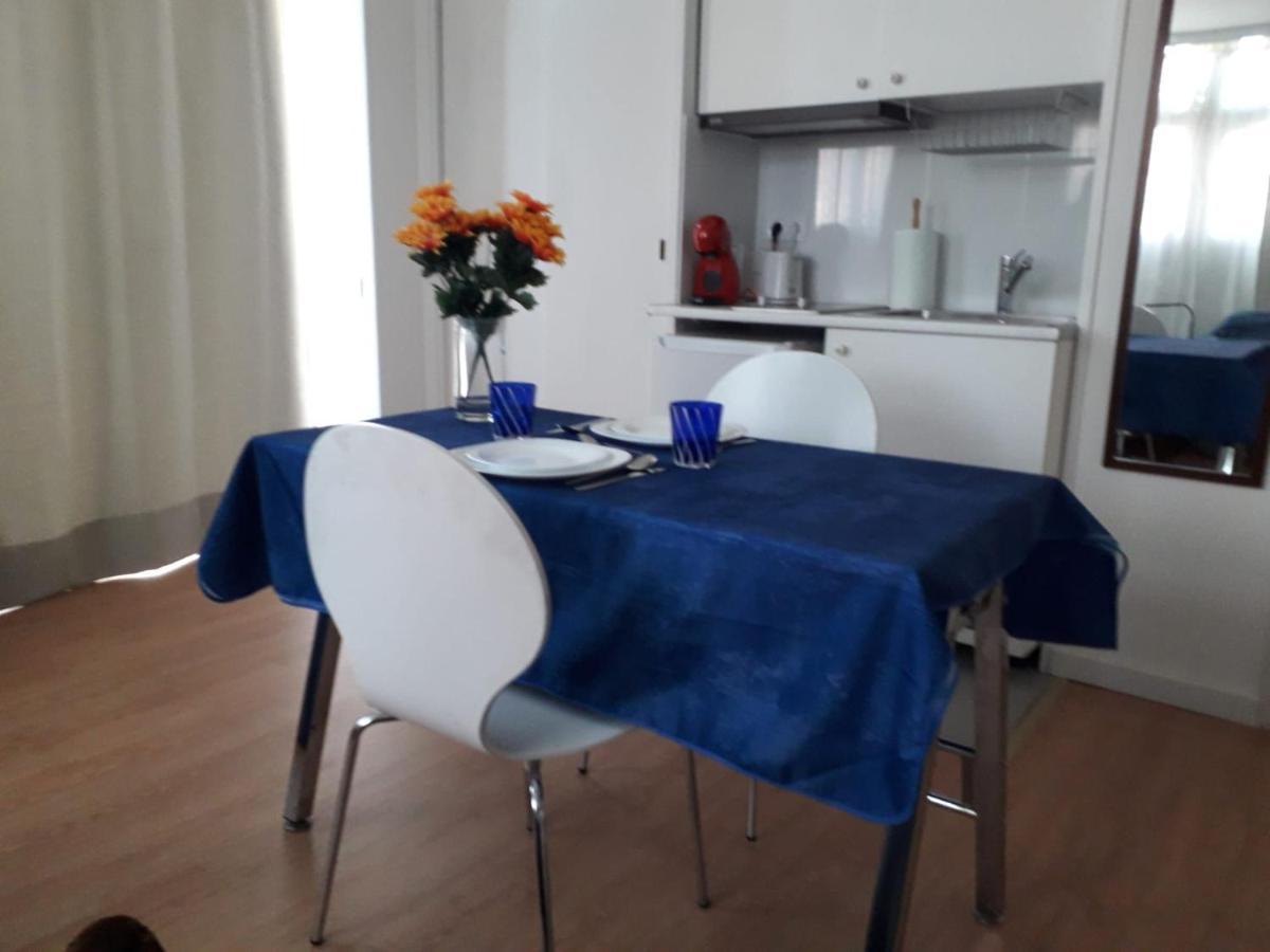 Apartamento Turistico Jardines De Asura Madrid Exteriör bild